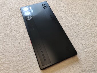ZTE Nubia Redmagic 9 Pro. 12gb+12gb/256gb. Čierna metalízaa. - 11