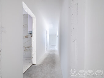 Bosen Realicity / 4 izbový rodinný dom v tichom prostredí - 11