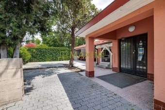 Ponúkame na predaj obchodný priestor Hraničiarskej ulici v Č - 11