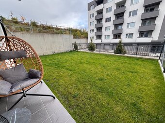 NOVÝ PEKNÝ 2i BYT 59 m2 SO ZÁHRADOU 74m2 a PARKOVACÍM MIESTO - 11