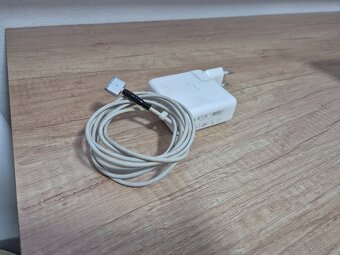 MacBook Air (13-inch, 2015) /Intel Core i5/4GB RAM/128GB SSD - 11