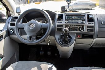 Volkswagen T5 Caravelle /AJ NA SPLATKY/ - 11