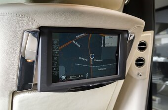 Rolls Royce Ghost maximální výbava najeto 68.tis km - 11