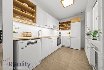 Trojizbový byt v tehlovom bytovom dome na predaj - 11