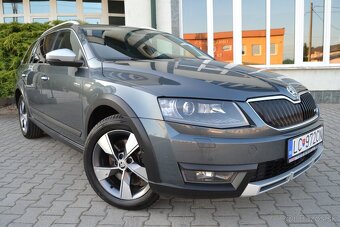 ŠKODA OCTAVIA COMBI SCOUT III 2.0 TDI, KOŽA, ŤAŽNÉ, WEBASTO - 11