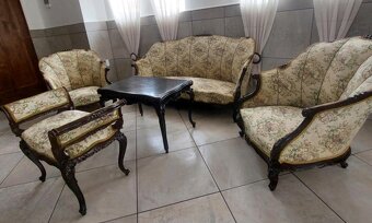 Staroẓ̌itná sedacia súprava - 11