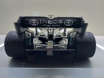 F1 MERCEDES W12 HAMILTON VÍTĚZ GP RUSKA 2021 SPARK 1:18 - 11