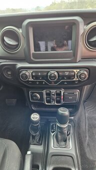 Jeep Gladiator 3,6 V6 - 11