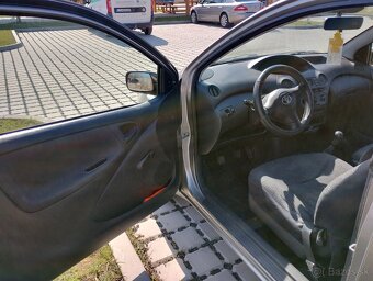 Predám Toyotu yaris - 11