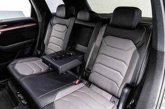 Volkswagen Touareg - 11