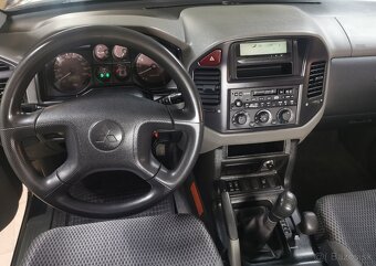Mitsubishi Pajero 3.2 DiD - 11