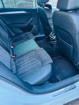 Skoda Superb Combi 2.0 TDI, Automat - 11