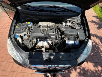 Predám Hyundai accent - 11