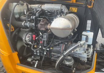 Rýpadlo JCB 50 Z- 5 tun -rok  2022 pouze 1093 mth TOP STAV - 11