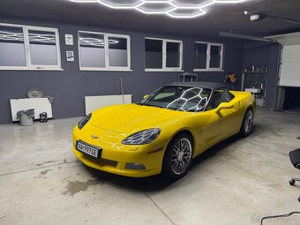 Chevrolett Corvette C6 cabrio kupená nova na SK. - 11