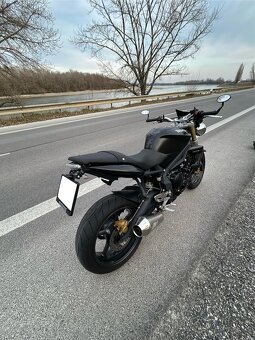 Triumph Street Triple 675 - 11