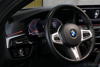 BMW 530d xDrive Touring G31 210kW MPaket Pano Laser H/K Tažn - 11