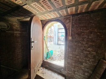 6-izb. RD Stupava, TOP lokalita, pri parku, vonkajší bazén,  - 11