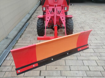 Čelní nakladač elektrický 4x4 vytápěná kabina - 11