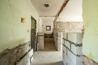 Exkluzívne na predaj rodinný dom s pozemkom 754m2 priamo v c - 11