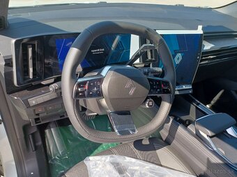 Nový Austral  Mild Hybrid 160 auto - 11