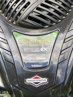 Predám benz. kosačku John Deere RUN41 - 11