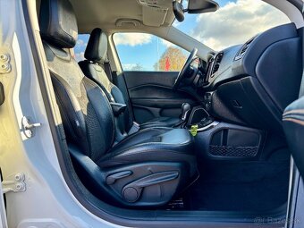 Jeep Compass 2.0L MJet 140 4WD Limited A/T - 11