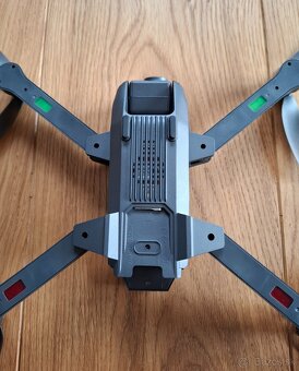 TT 36 dron s kamerou 4K - 11