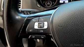 Sharan 7 miestny 2.0 TDI Highline 4Motion DSG - 11