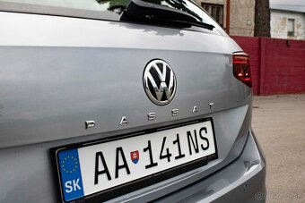 Volkswagen Passat Variant 1.6 TDI 88Kw - 11