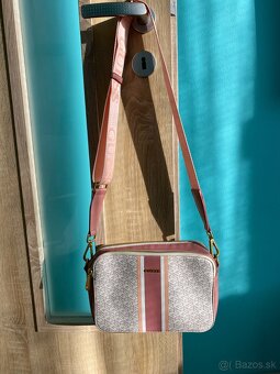 Kabelka Guess RAINEE - 11