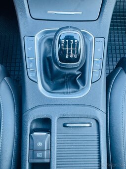 Hyundai i30 1.5 T-GDi mHEV iMT Style - 11