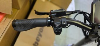 Elektrická kolobežka Kaabo MANTIS X - 11