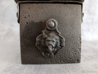 Orig. vzácná atypická žehlička DRAK  - do sbírky, muzea - 11