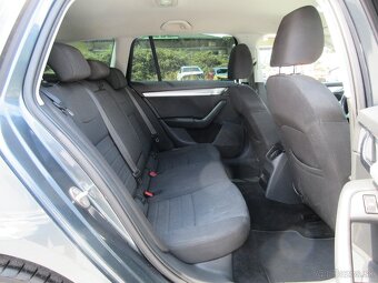 Škoda Octavia Combi 1.6 TDI 110k Style - 11