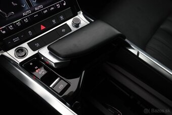 Volkswagen Touareg 3.0 TDI V6 R-Line 4Motion - 11