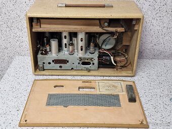 ☆ starožitné elektronkove radio Tesla 3101B / TOP STAV - 11