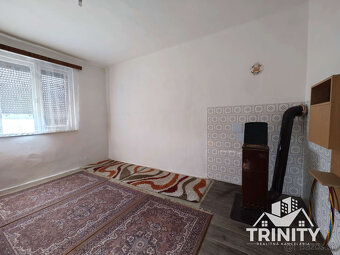 Na predaj poschodový 5-izbový rodinný dom v obci Pribeta - 11