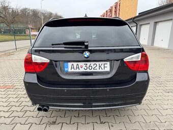 BMW Rad 3 Touring 325 xi 4x4 160KW 218PS - 11