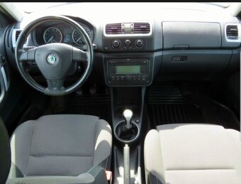 Škoda Fabia Hatchback 1,4 16V 63KW SPORT LINE - 11