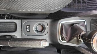 Dácia Duster 1,6 SCe - 11
