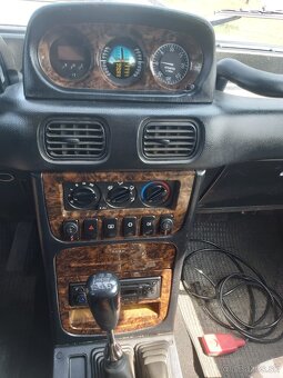 Hyundai Galloper 2.5 TD TC ABS, A/C - 11