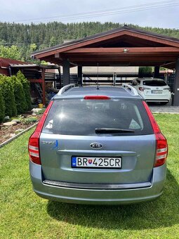 Kia Cee'd SW 1.6 2009  93kw - 11