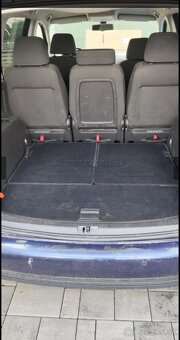 Volkswagen Touran 1.9 TDI Highline - 11