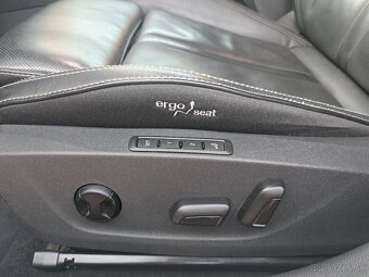 Škoda Octavia Combi 4 Premium DSG - 11