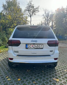 Jeep grand cherokee wk2 - 11