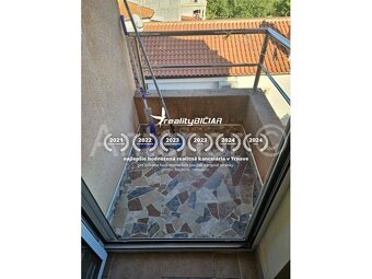 PRIVLAKA - apartmán - 130 m od mora - 11