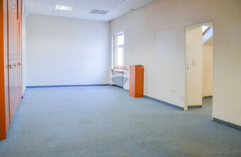 Kancelárske priestory na prenájom | Námestie SNP -Banská Bys - 11