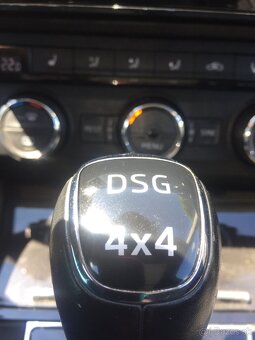ŠKODA SUPERB 3 COMBI 2.0 TDI ,140kw, 4X4 DSG ,panorama - 11