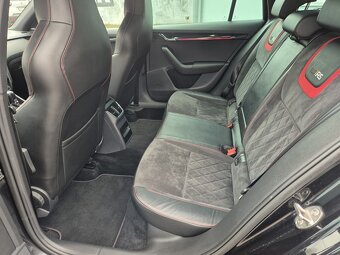 Škoda Octavia Combi RS FL 135 kW 4x4  7°automat - 11